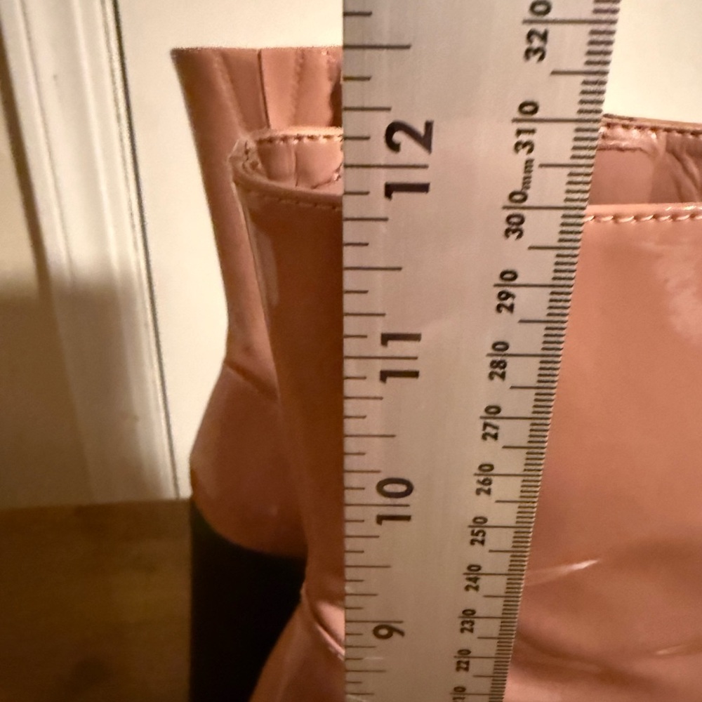 Gianni Bini Pink Patent Platform Boots Zippered - Picture 3 of 7